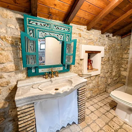 Dom wakacyjny Nido Del Drago, The Village's First Historic Miranda (Terni)